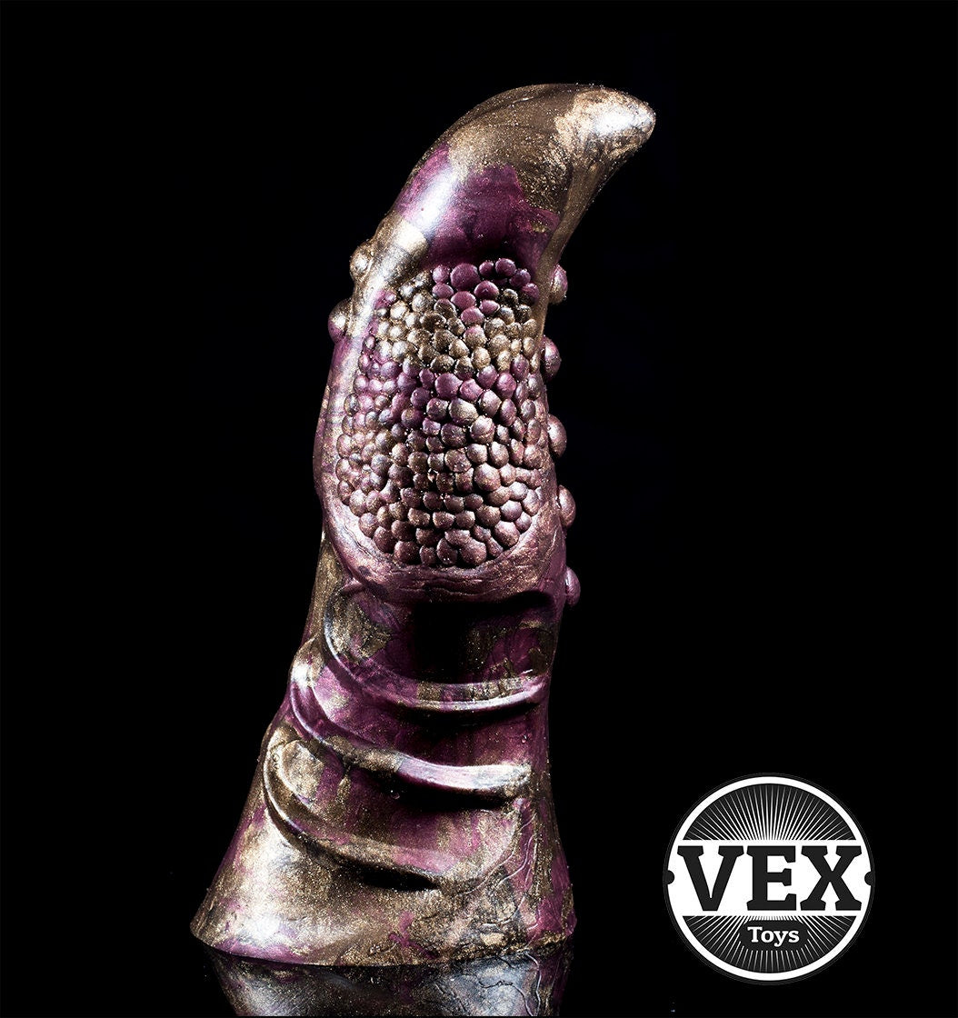 Fantasy Dildo | REPTILE CLAW