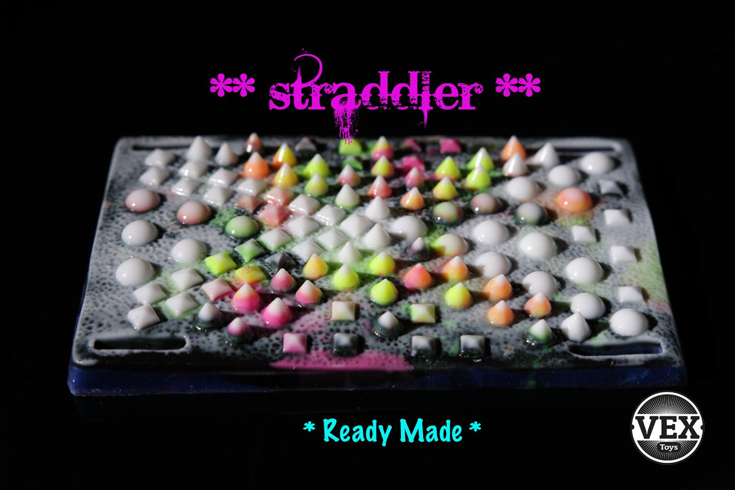 READY-MADE | Textured Grinder | STRADDLER